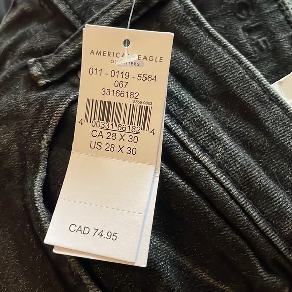 American eagle black ripped jeans - Picture 2 of 2